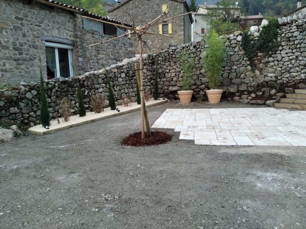 L’ART DES JARDINS : Elagueur paysagiste dans le Rhône 69